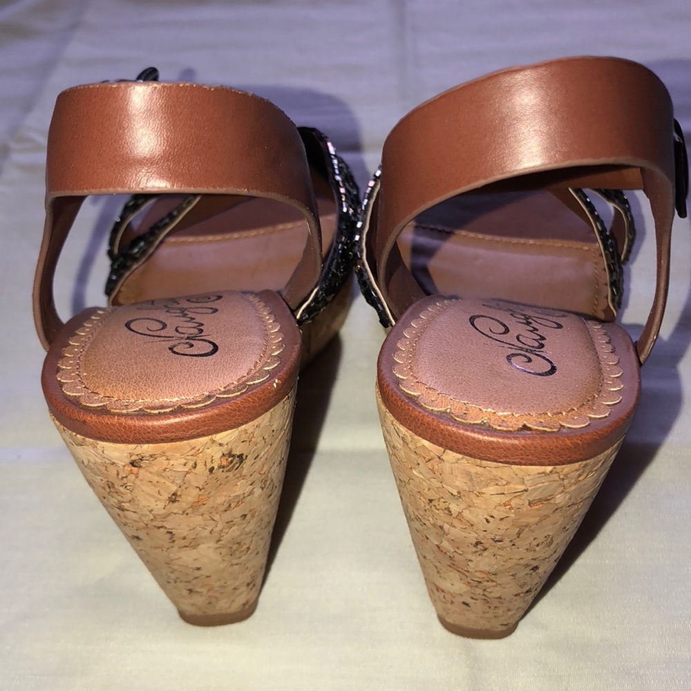 Sandals - Picture 2 of 5